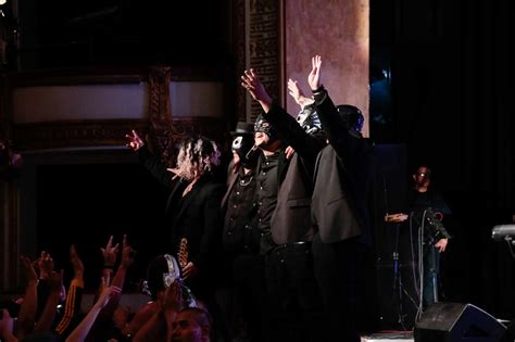 Sr Bikini En El Teatro De La Ciudad Una Incre Ble Noche Por Los Buenos Tiempos