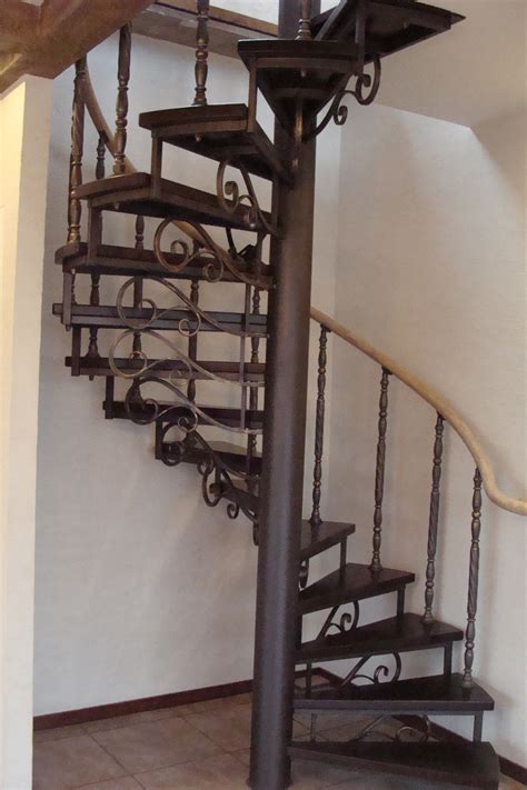 Винтовая Лестница — Купить Недорого на Bigl.ua (657445363)