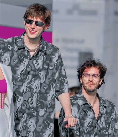 антон и арс | Мемы знаменитостей, Самые привлекательные мужчины, Антон