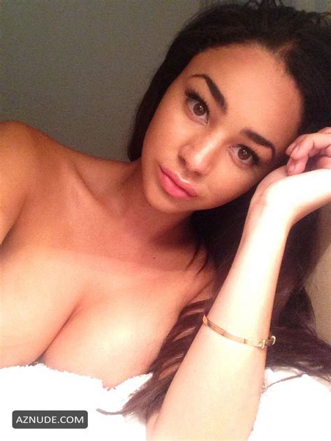 Courtnie Quinlan Staggering Nude Photo Collection Aznude