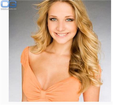 Sarah Ulrich Nude Pictures Photos Playboy Naked Topless Fappening