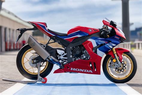 Le Top 11 Des Motos 1000cc Monimoto Fr