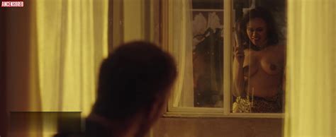 Naked Annie Cruz In Paint It Red