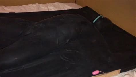 Free Vacuum Bed Porn Videos Xhamster