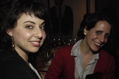 Hot Sexy Annie Karni Bikini Pics