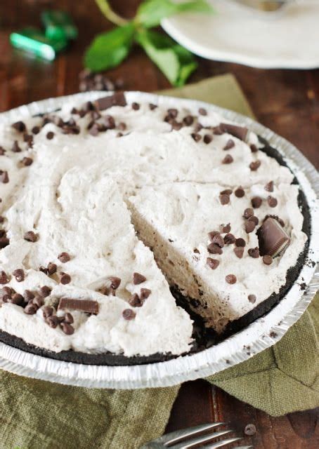 No Bake Mint Chocolate Chip Pie With Just Minutes You Can Whip Up