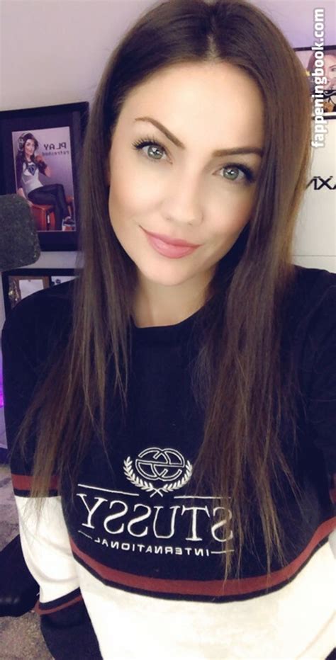 KayPea Goldeng Rl Kaypeahd Nude OnlyFans Leaks Fappening FappeningBook