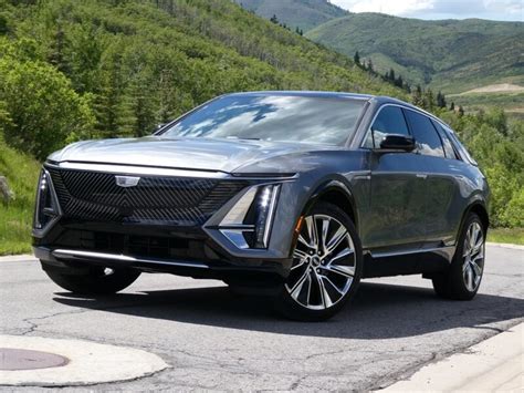 A Detailed Review Of The 2023 Cadillac Lyriq Advantages Disadvantages Specifications And Prices