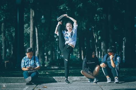 Hot girl làng võ Việt Nam diện váy 2 dây khoe vai trần cực gợi cảm hiện đã là giảng viên đại