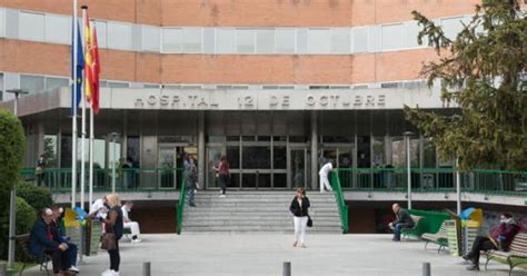 Un niño resulta herido muy grave tras precipitarse desde un cuarto piso