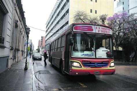 No se podrá estacionar durante las 24 horas en la calle Las Piedras