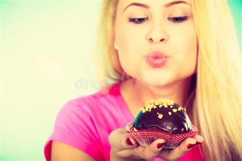 Cute Blonde Woman About To Eat Cupcake Stock Photo Image Of Lips Dessert