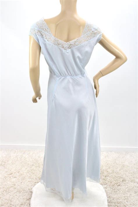 Vintage 1940s 50s Barbizon Nightgown Negligee M Blue Nylon Soft Satin