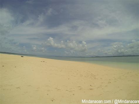 Siargao Island Hopping Guyam Daku Naked Islands