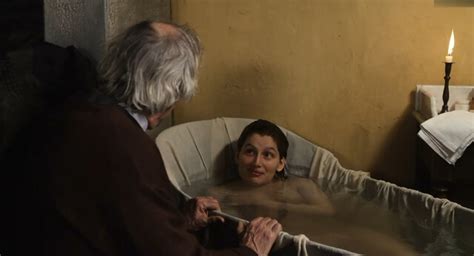 Nude Video Celebs Laetitia Casta Nude La Jeune Fille Et Les Loups