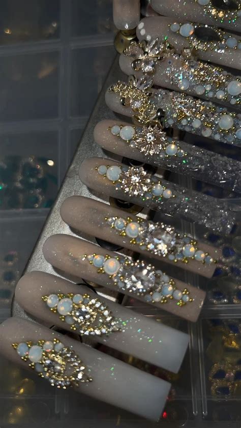 Square acrylic ombré nude icicle nails Nail designs Simple nails Winter nails