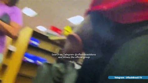 Charla Casual Con Una Milf Japonesa Sexy Ella Vio Una Polla Negra