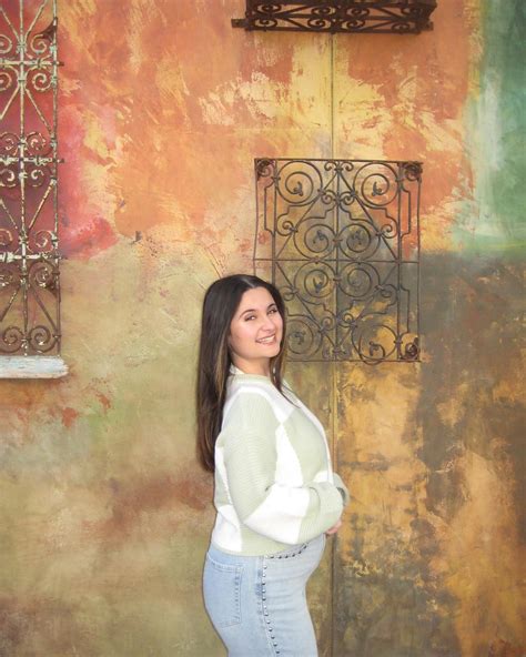 Madison Marie | Glowing from the inside out | Instagram