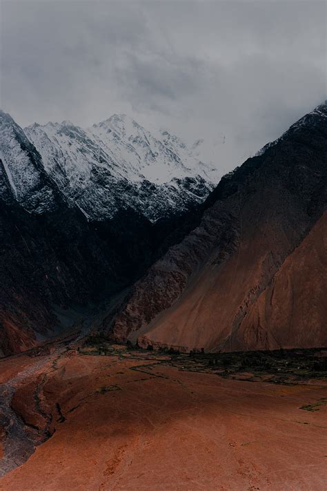 Icy Mountain Scenery Hd Phone Wallpaper Peakpx