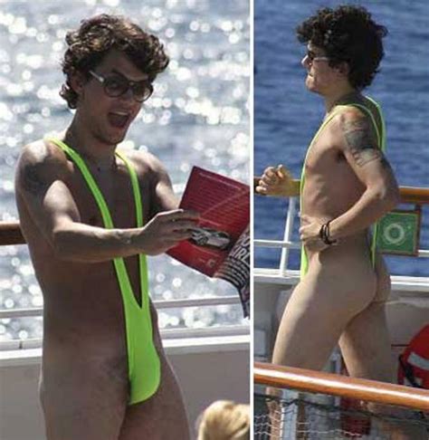 John Mayer Posing Completely Nude Naked Male Celebrities