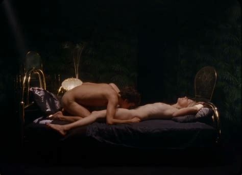 Nude Video Celebs Sarah Megan Allouch Nude Mathilde Mennetrier Nude Les Iles