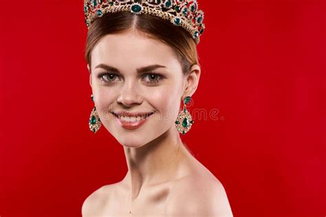 Beautiful Woman Luxury Naked Shoulders Cosmetics Fashion Fun Studio Model Stock Image Image Of