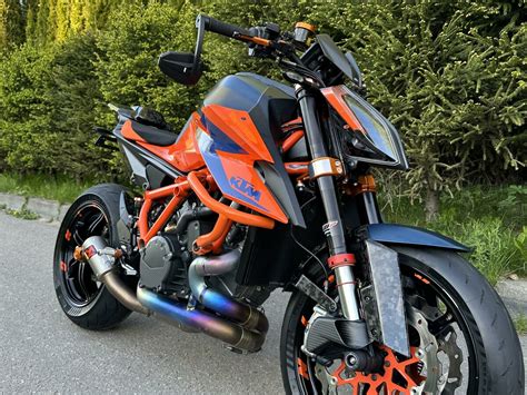 Купить б у KTM 1290 Super Duke R инжектор 6 передач в Долгопрудном оранжевый naked bike 2020
