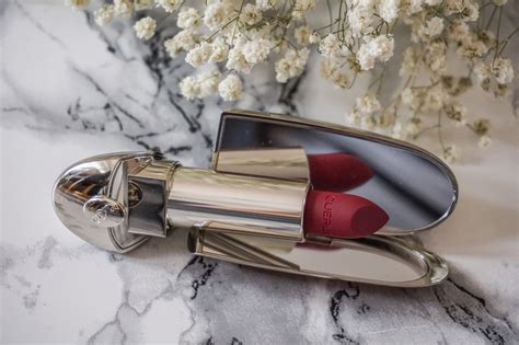 Make-up News by Guerlain: L'essentiel Foundation & Rouge G | The Chic ...