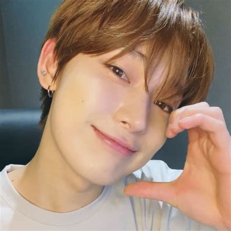 Pin By Deirys Escorcia On Enhypen Hot Korean Guys Korea Boy Korean Idol