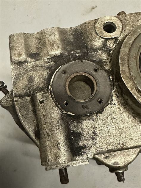Harley Oem Knucklehead Transmission Case Damaged 673d Ebay