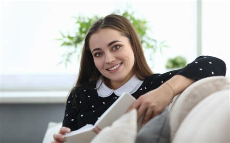 Premium Photo Cute Brunette Resting At Home