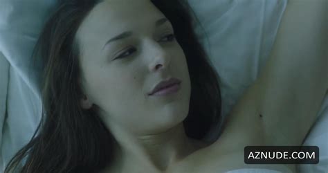 AUBREY REYNOLDS Nude AZNude