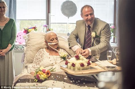 Pictures Show Terminally Ill Bride Getting Married In Hospital Bed