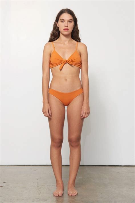 Sexy Hot Carla Bikini Pics