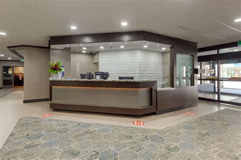 Best Western Plus Toronto Airport Hotel, 5825 Dixie Rd, Mississauga, ON