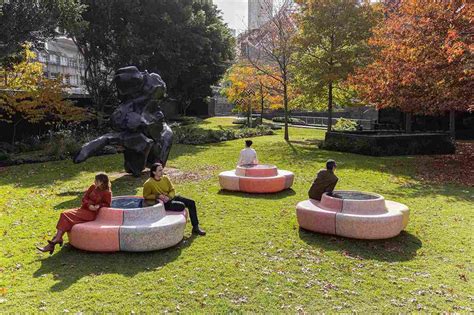 This Public Seating Solar Powered Bench Rotates On Its Own Solar