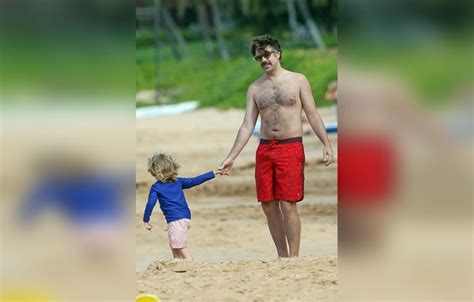 Olivia Wilde Looks Hot In Black One Piece Suit In Hawaii Photos