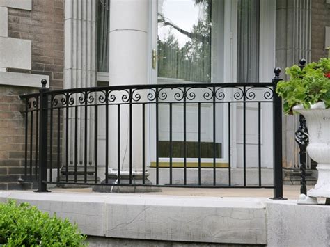 Pagar Rumah Klasik; Desain Pagar Rumah yang Mewah dan Berkelas