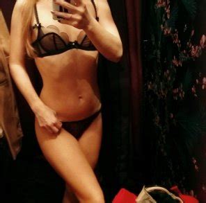 Flower Petal Pattern Bra F Porn Pic