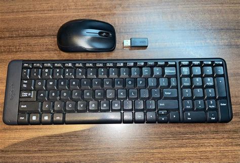 Logitech K220 Wireless Keyboard & Mouse, Computers & Tech, Parts ...