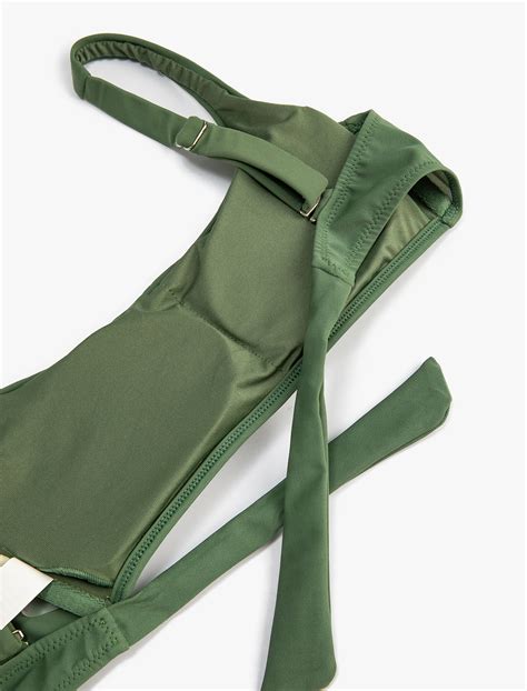 Yeşil Kadın Bikini Üstü Kare Yaka Kaplı Askılı SAK BM Koton