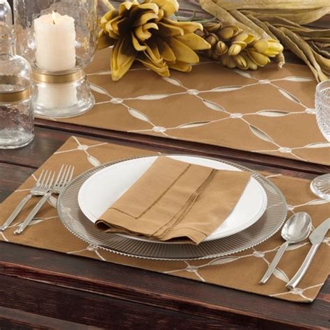 Embroidered Design Table Runner Or Set Of 4 Placemats Table Runners