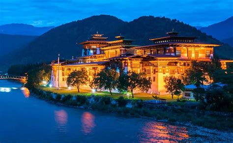 Nepal Tibet Bhutan Tour Best Of 3 Country Tour Package 16 Days