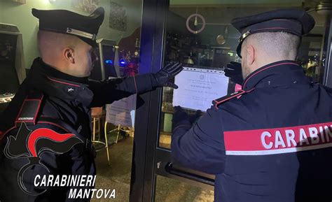 Clientela Troppo Rumorosa I Carabinieri Chiudono Il Bar Rinforzino Per