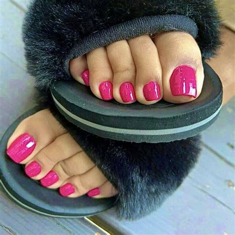 Pin By Manuu On WOw Pink Toe Nails Long Toenails Feet Nails