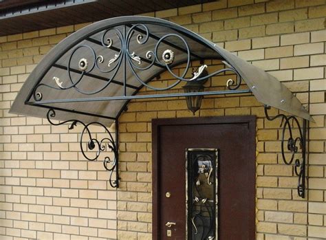 Кованые козырьки над входной дверью: 50 оригинальных примеров | Живу за ...