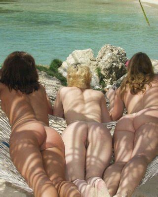 Teen Gfs Naked At The Beach And In Bikinis And Posing For Pics Porn Pictures Xxx Photos Sex