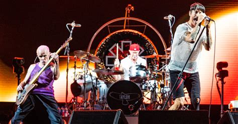 Red Hot Chili Peppers Announce Another Global Tour With U S Bank Stadium Stop Cbs Minnesota