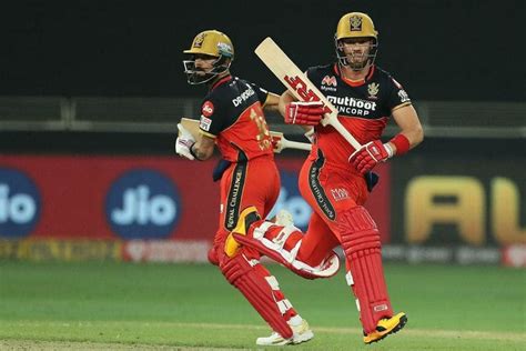 IPL 2020: Virat Kohli, AB de Villiers Combine in Super Over to Take RCB ...