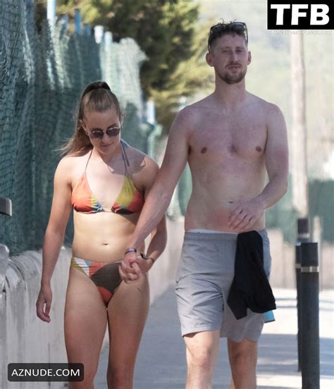 Ella Toone Sexy Seen Flaunting Her Hot Bikini Body At The Beach In Ibiza Aznude